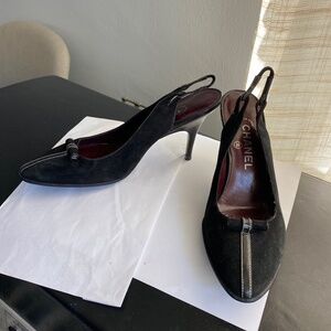 Chanel black suede pumps mules sandals slip-ons 38.5-8.5 heels slides slingback